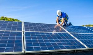 Installation et mise en production des panneaux solaires photovoltaïques à Viarmes